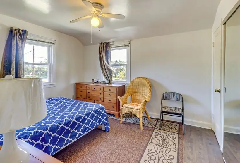 Dc Area Home: 1 Mi To Light Rail!
