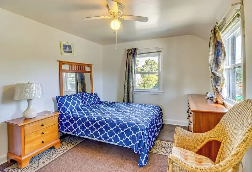 Dc Area Home: 1 Mi To Light Rail!