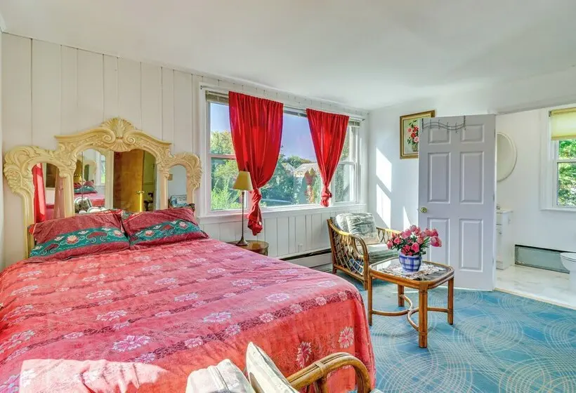Dc Area Home: 1 Mi To Light Rail!