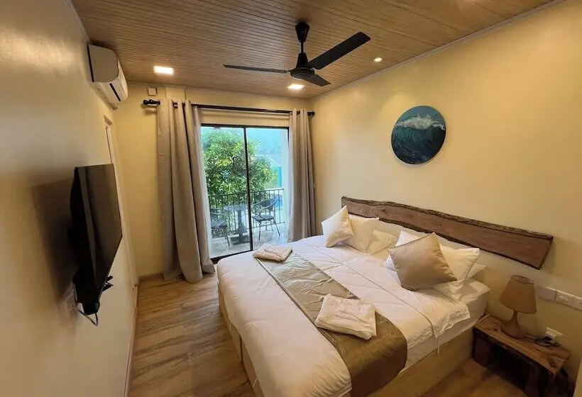 پانسیون Holiday Home Dhiffushi