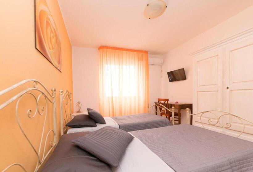 B&b La Casa Nel Borgo