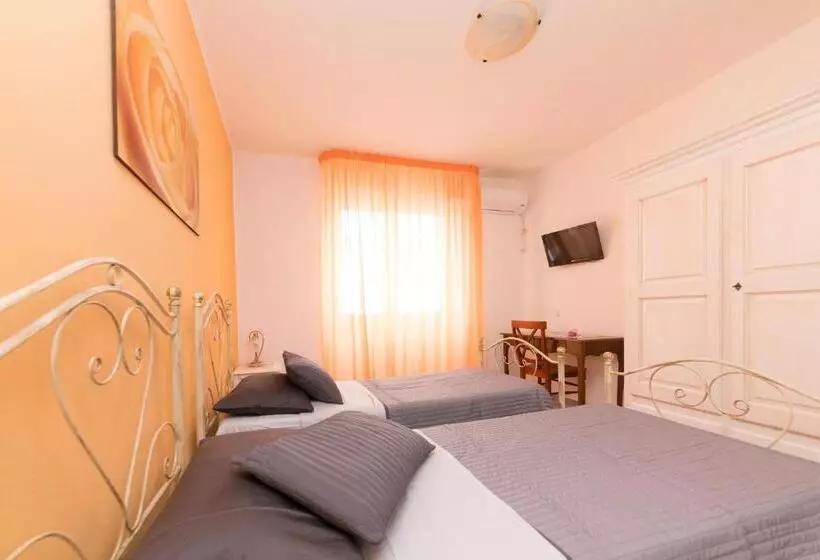 B&b La Casa Nel Borgo