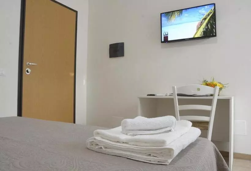 Aamiaismajoitus (B&B) Baia Dell'orso