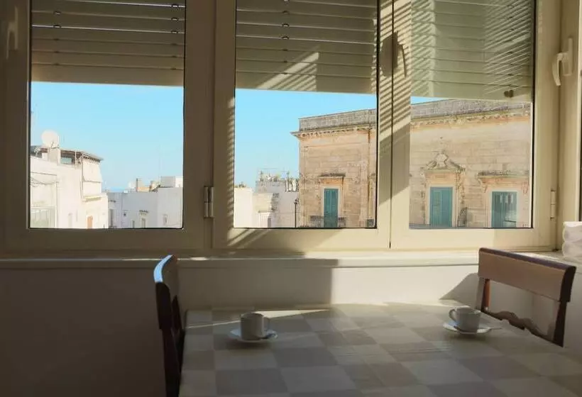 ベッドアンドブレックファースト Bed&bread Piazza  Nzegna