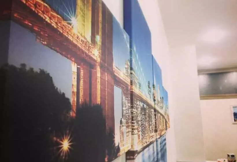 تختخواب و صبحانه Charm Airport