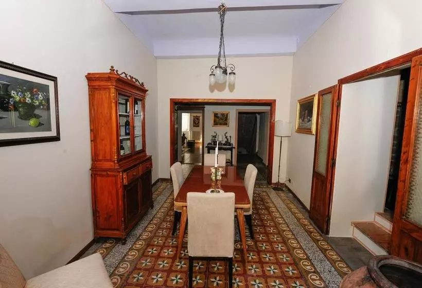 Aamiaismajoitus (B&B) Il Palazzo Boutique