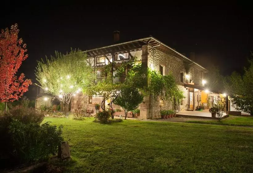 هتل El Rincón De Doña Urraca