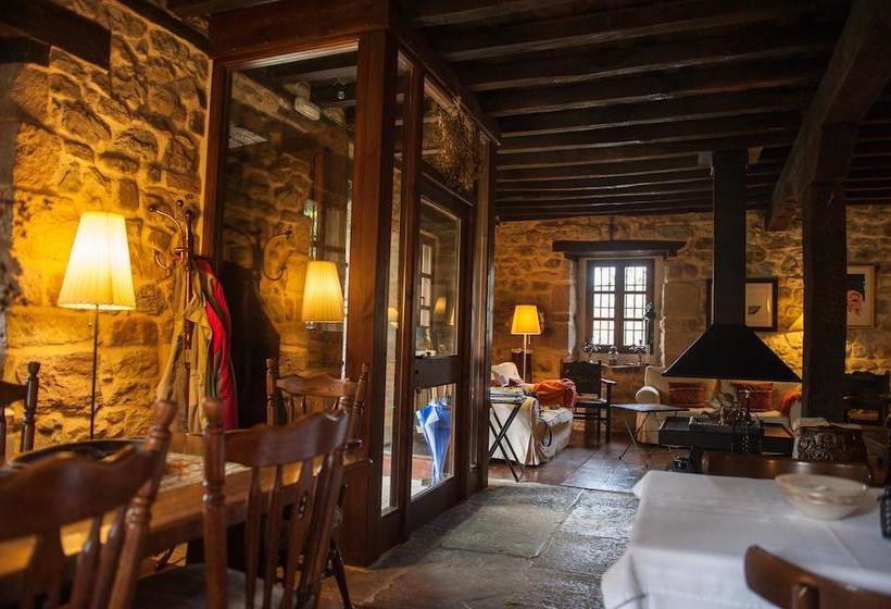 ホテル El Rincón De Doña Urraca