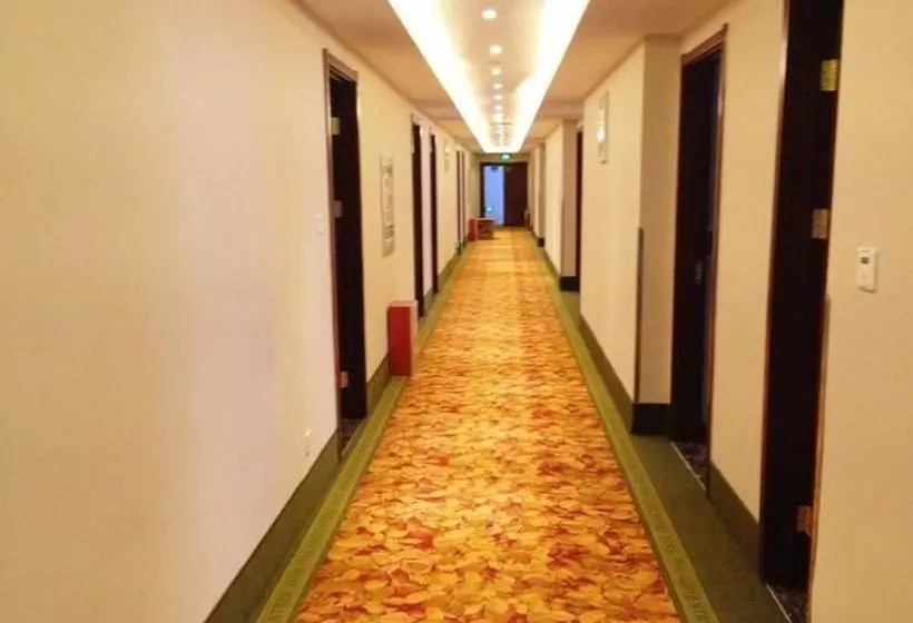 ホテル Greentree Inn Anhui Lu’an Huoshan Yingjia Avenue Business