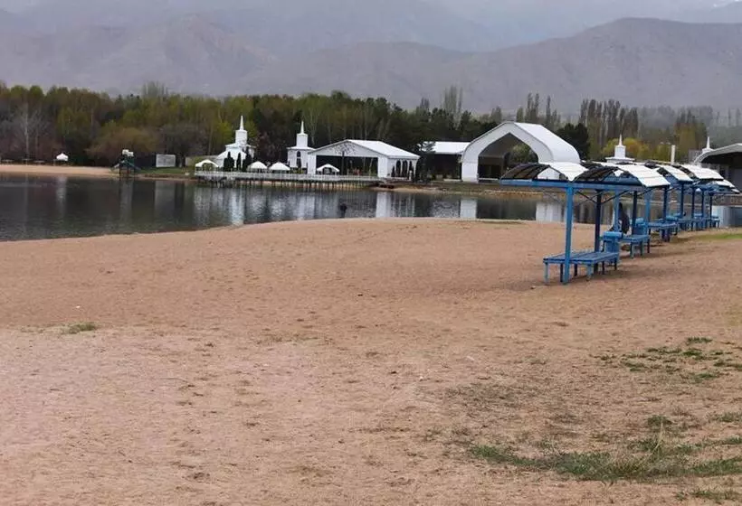 هتل Mini Pansionat Maksat