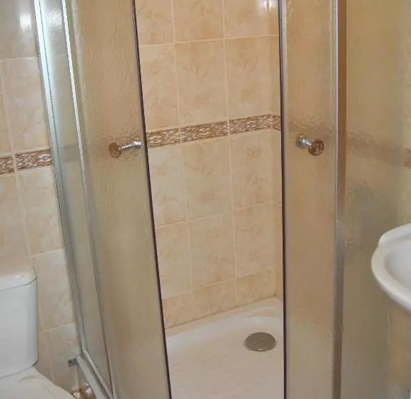 هتل Mini Pansionat Maksat