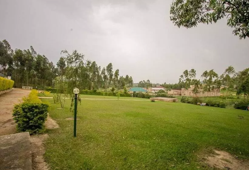 هتل Trek Savannah