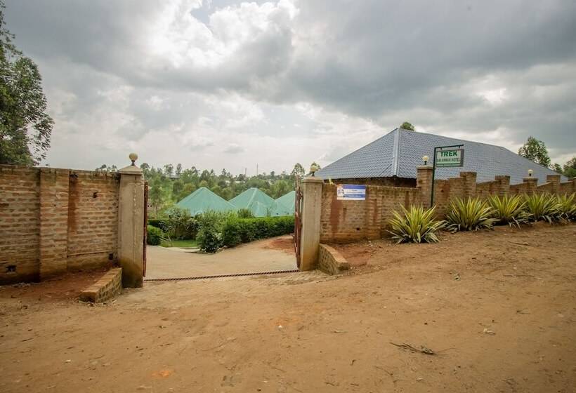هتل Trek Savannah