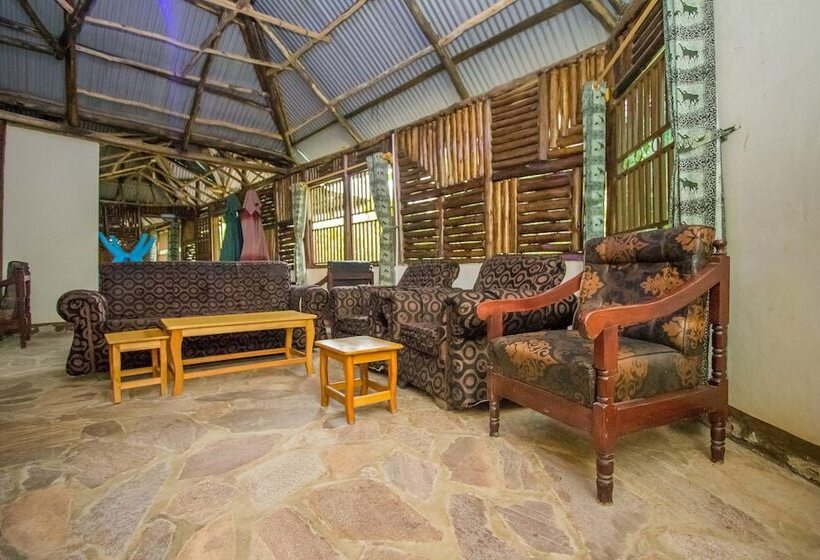 هتل Trek Savannah