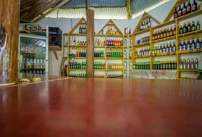 هتل Trek Savannah