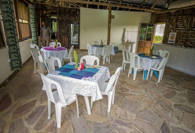 هتل Trek Savannah