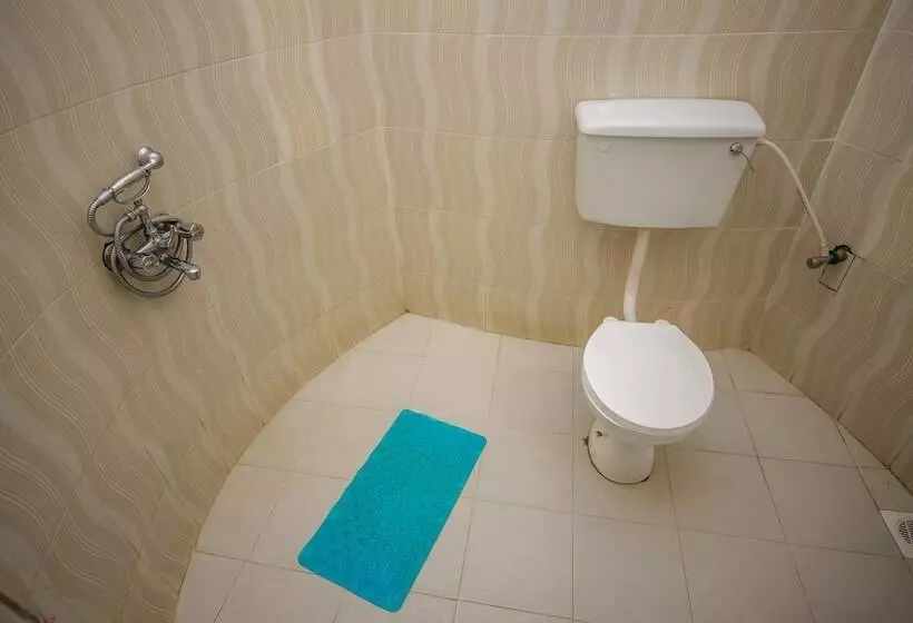 هتل Trek Savannah