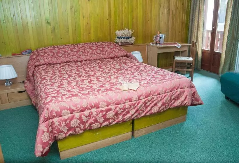 Hotelli Vallée De Cogne