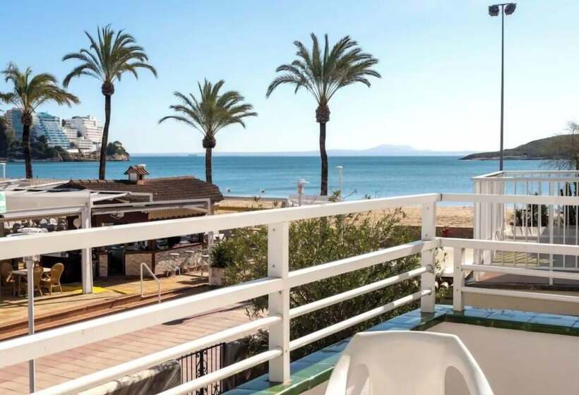 Neighbours Beach Apartments