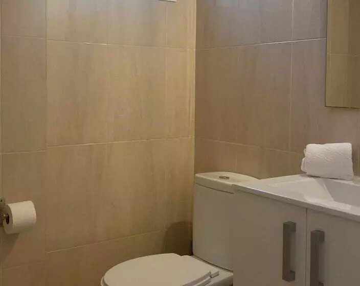 Neighbours Beach Apartments