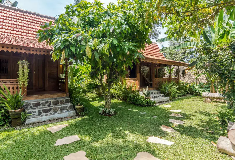 Majatalo Zen Premium Ubud Lod Tunduh