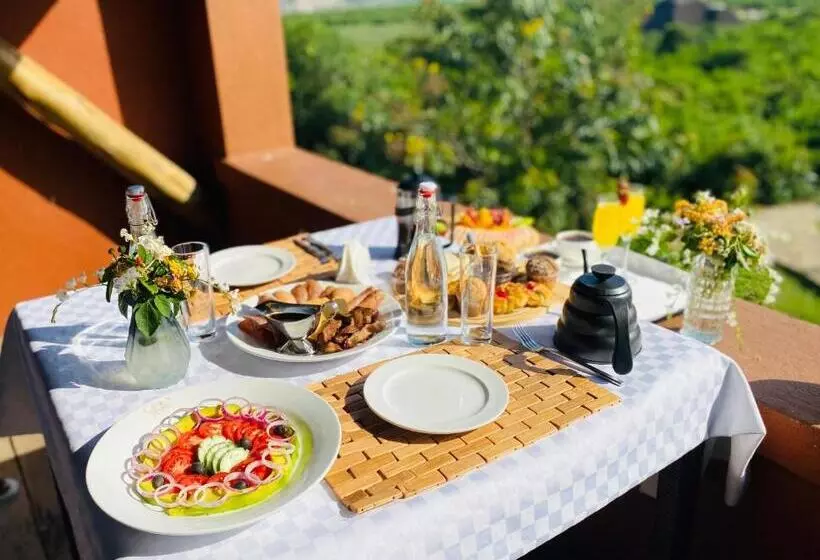 استراحتگاه Buffalo Safari Lodge