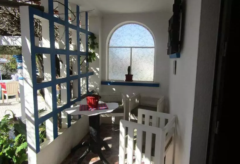 West Coast Surf Hostel