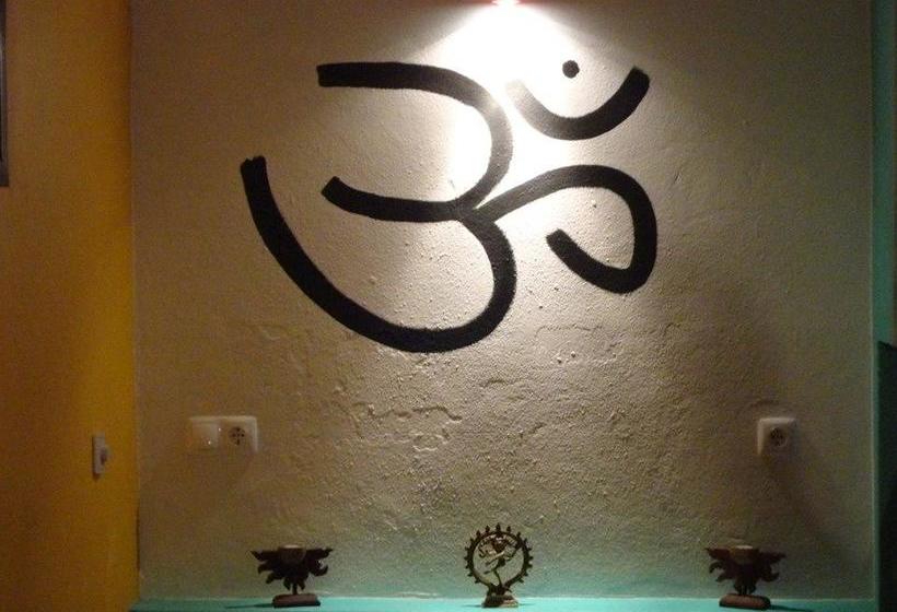 West Coast Surf Hostel