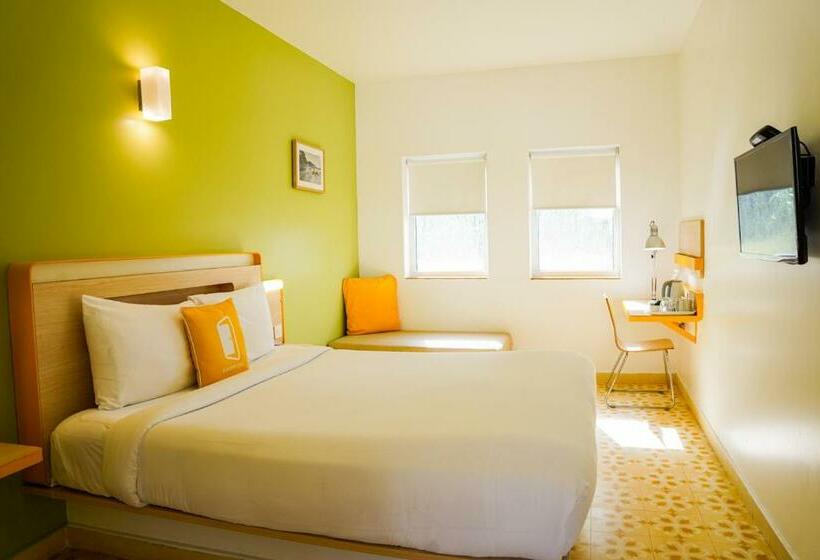 Bloom Hotel   Calangute