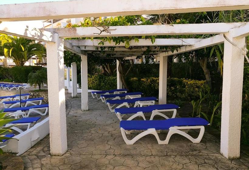 Отель Club House Cvl