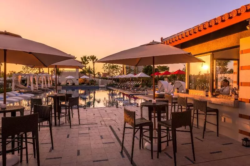 Hotelli Doubletree By Hilton Okinawa Chatan Resort