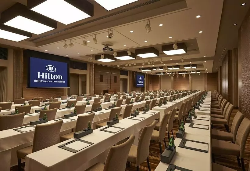 Hotelli Doubletree By Hilton Okinawa Chatan Resort