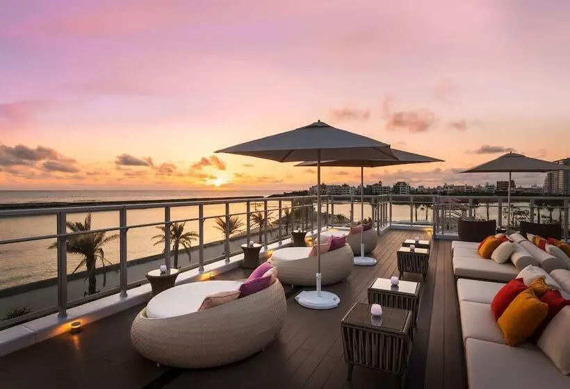 Hotelli Doubletree By Hilton Okinawa Chatan Resort