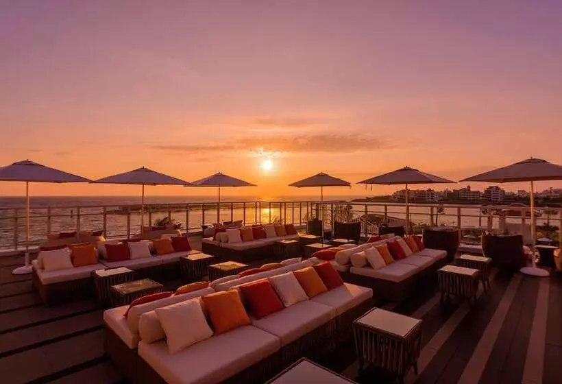 Hotelli Doubletree By Hilton Okinawa Chatan Resort