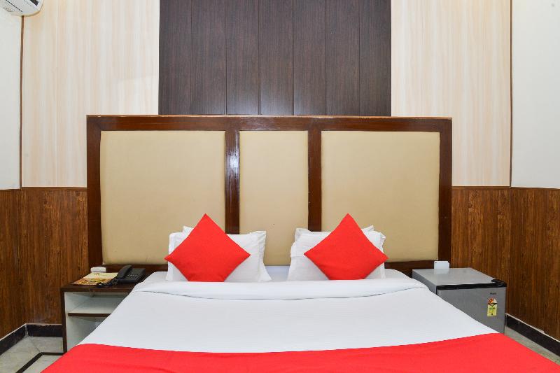 فندق Fab Jindal Palace Delhi Airport