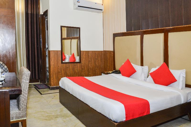 فندق Fab Jindal Palace Delhi Airport