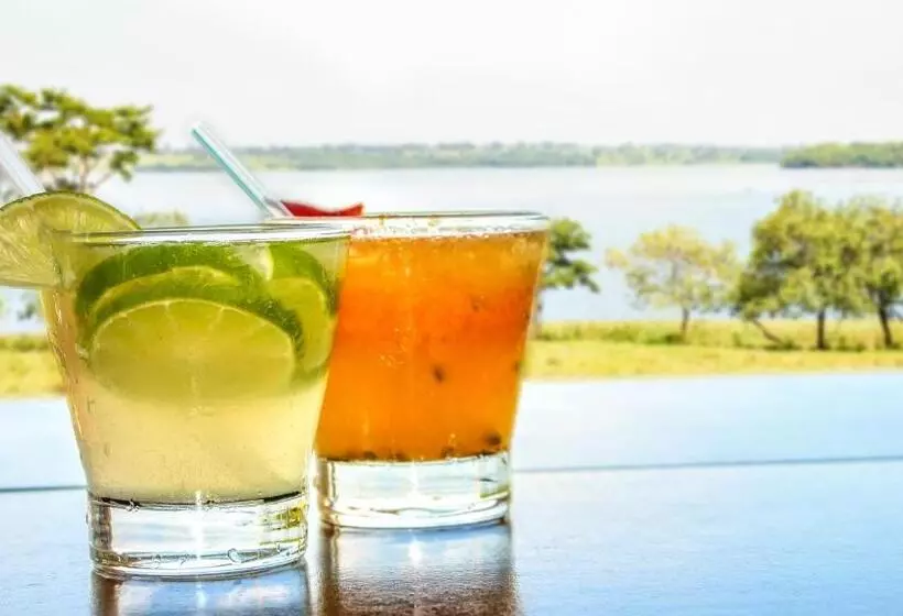 ホテル Grandes Lagos Resorts E Parque Aquático