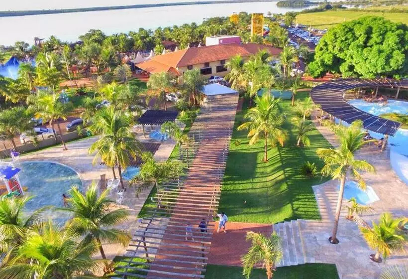 ホテル Grandes Lagos Resorts E Parque Aquático