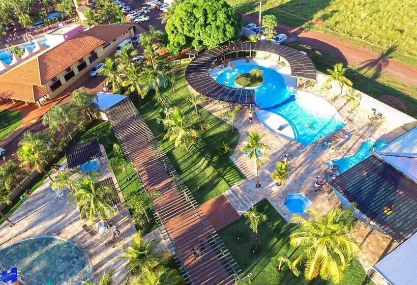ホテル Grandes Lagos Resorts E Parque Aquático