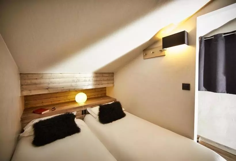 هتل Les Chalets De Rosael  Val Thorens