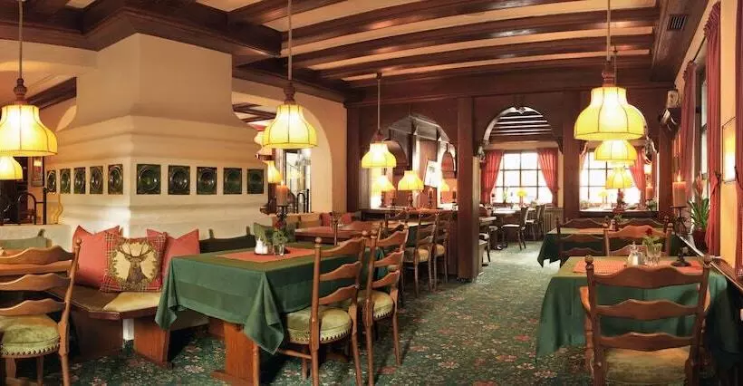ホテル Zum Forsthaus