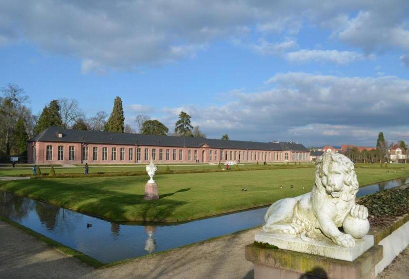 Neu Heidelberg  Guesthouse & Apartments