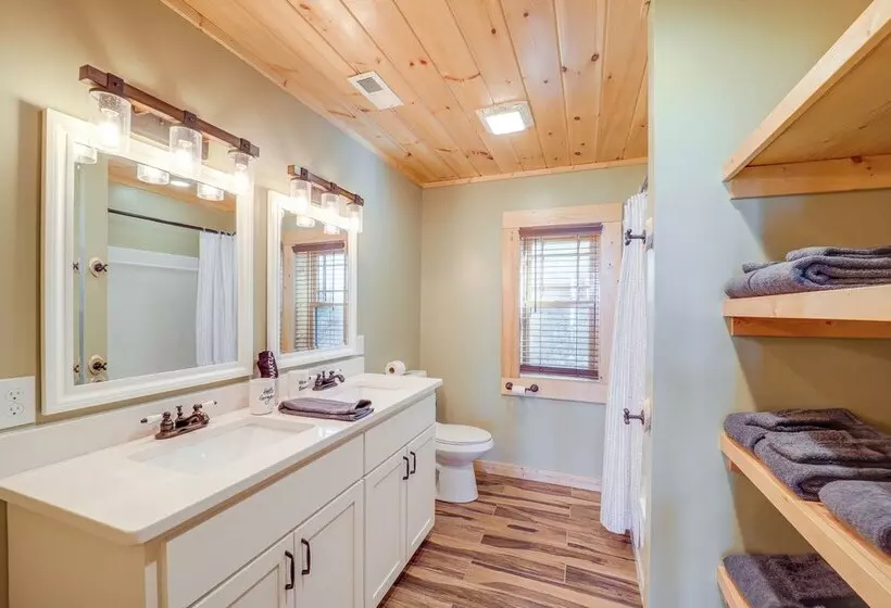 Stunning Cabin W/ Fire Pit In Banner Elk!