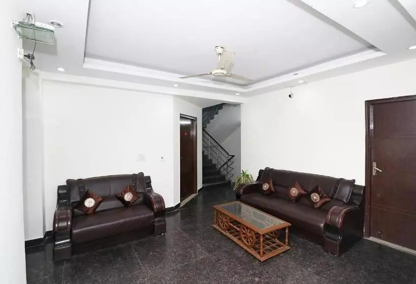 Fabhotel Kehar Palace Saket