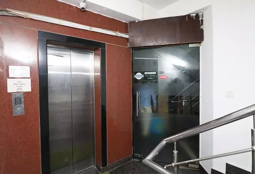 Fabhotel Kehar Palace Saket