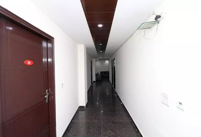 Fabhotel Kehar Palace Saket