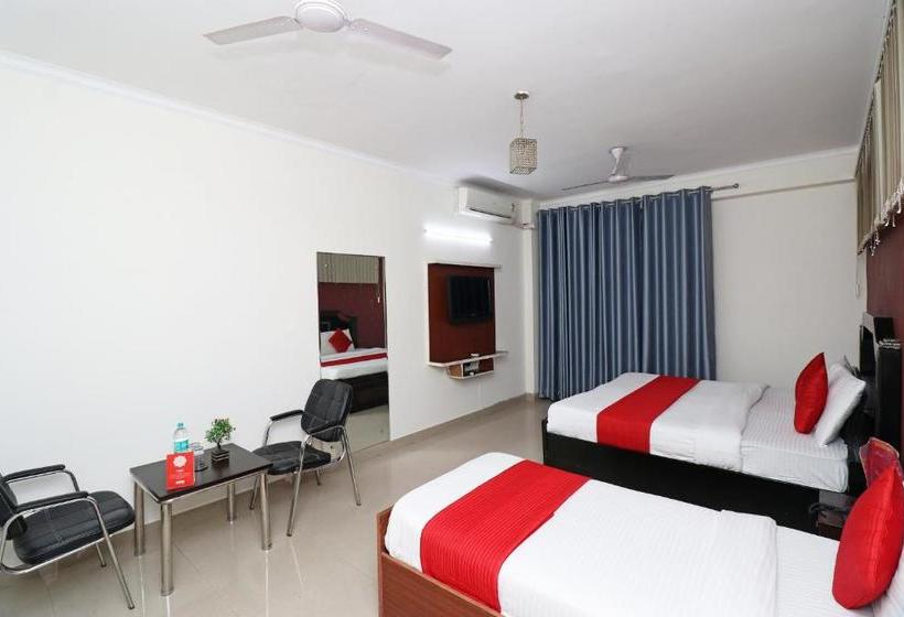 Fabhotel Kehar Palace Saket