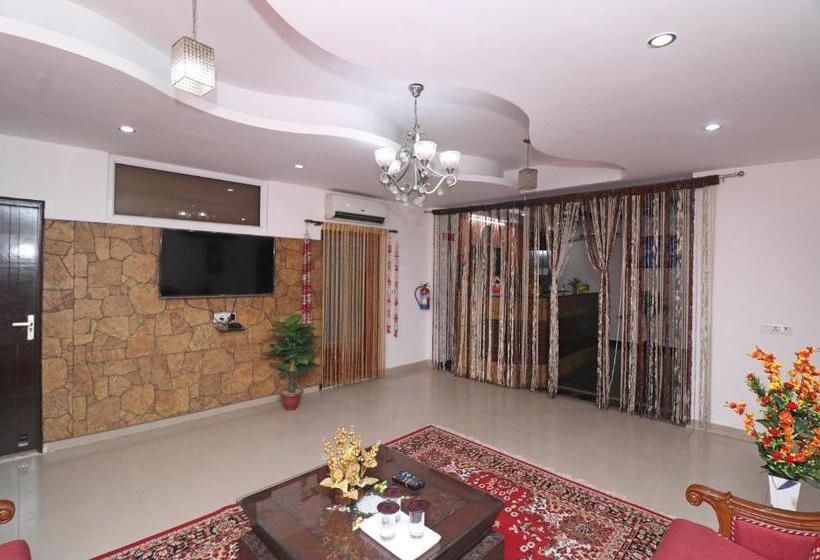 Fabhotel Kehar Palace Saket