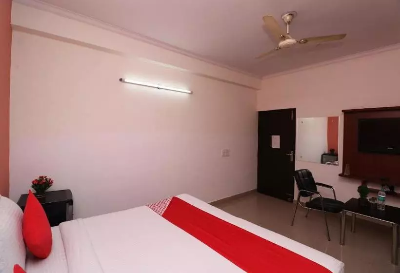 Fabhotel Kehar Palace Saket