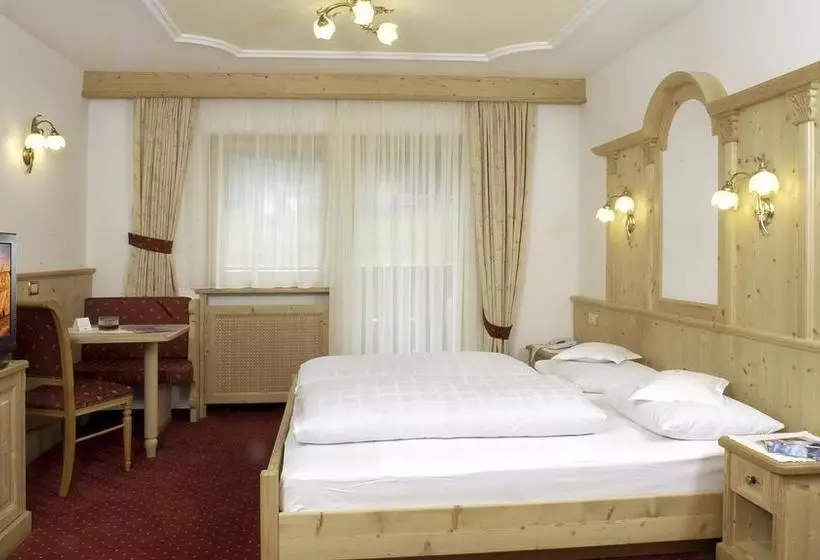 Garni Hotel Rosengarten B&b